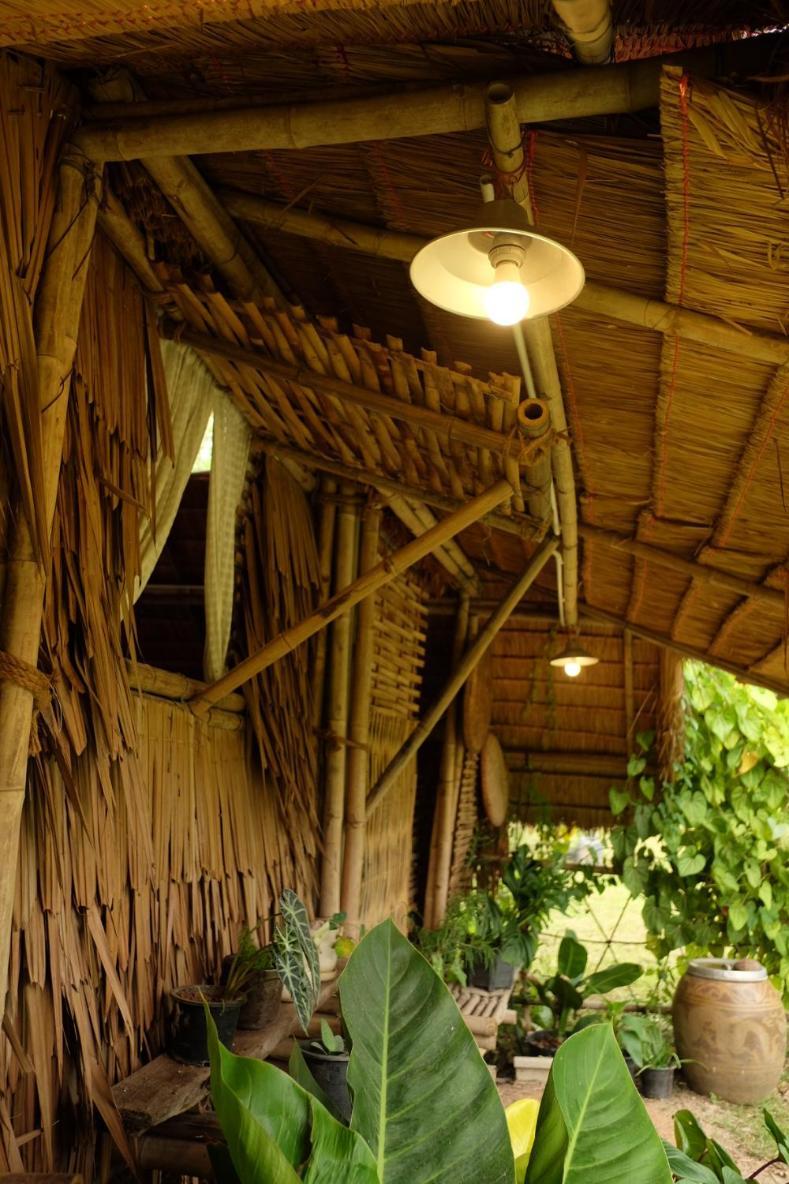 Hotel Royal Mountain Hut Ratchaburi Zimmer foto