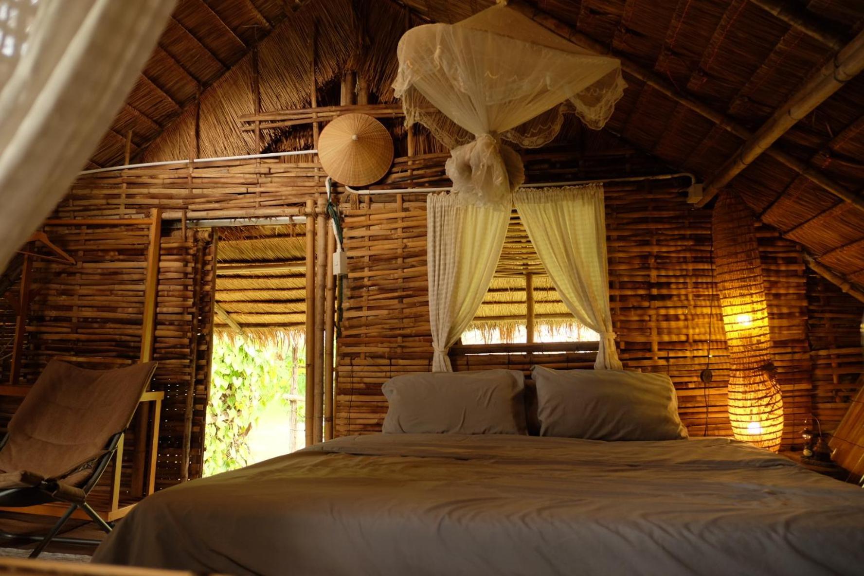 Hotel Royal Mountain Hut Ratchaburi Exterior foto